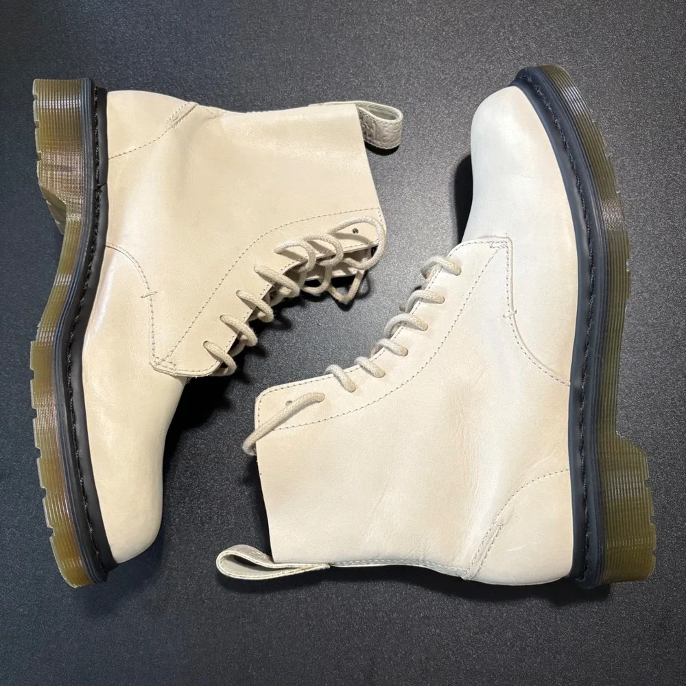 Dr. Martens Pascal Decon 8-eye combat boots Bone black sole leather size 9 men